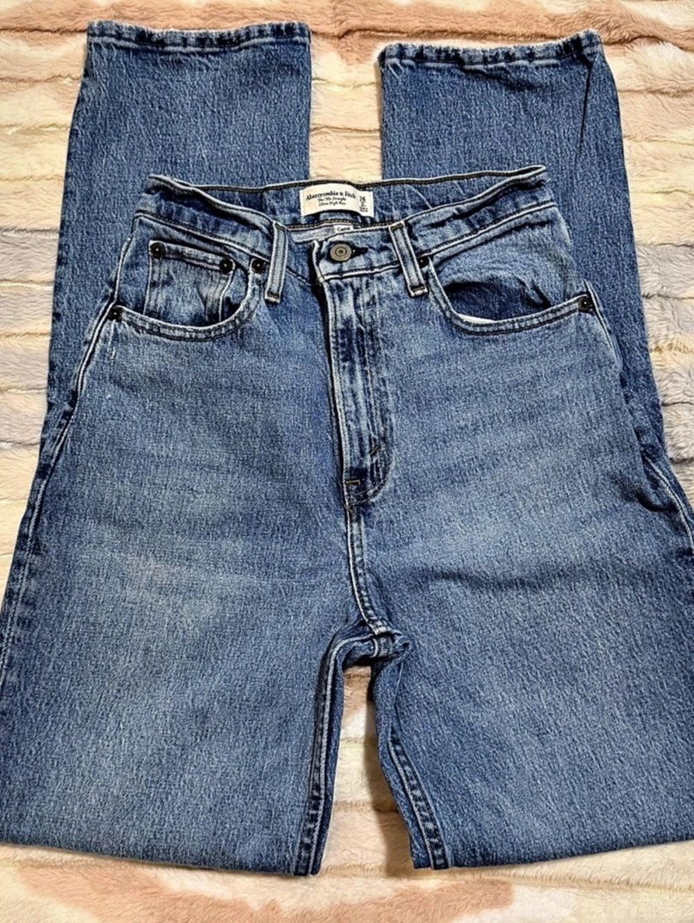 Abercrombie & Fitch Curve Love The '90s Straight Ultra High Rise Jean Jeans Blue